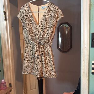 She and Sky Black and Cream Patterned Romper Size Medium